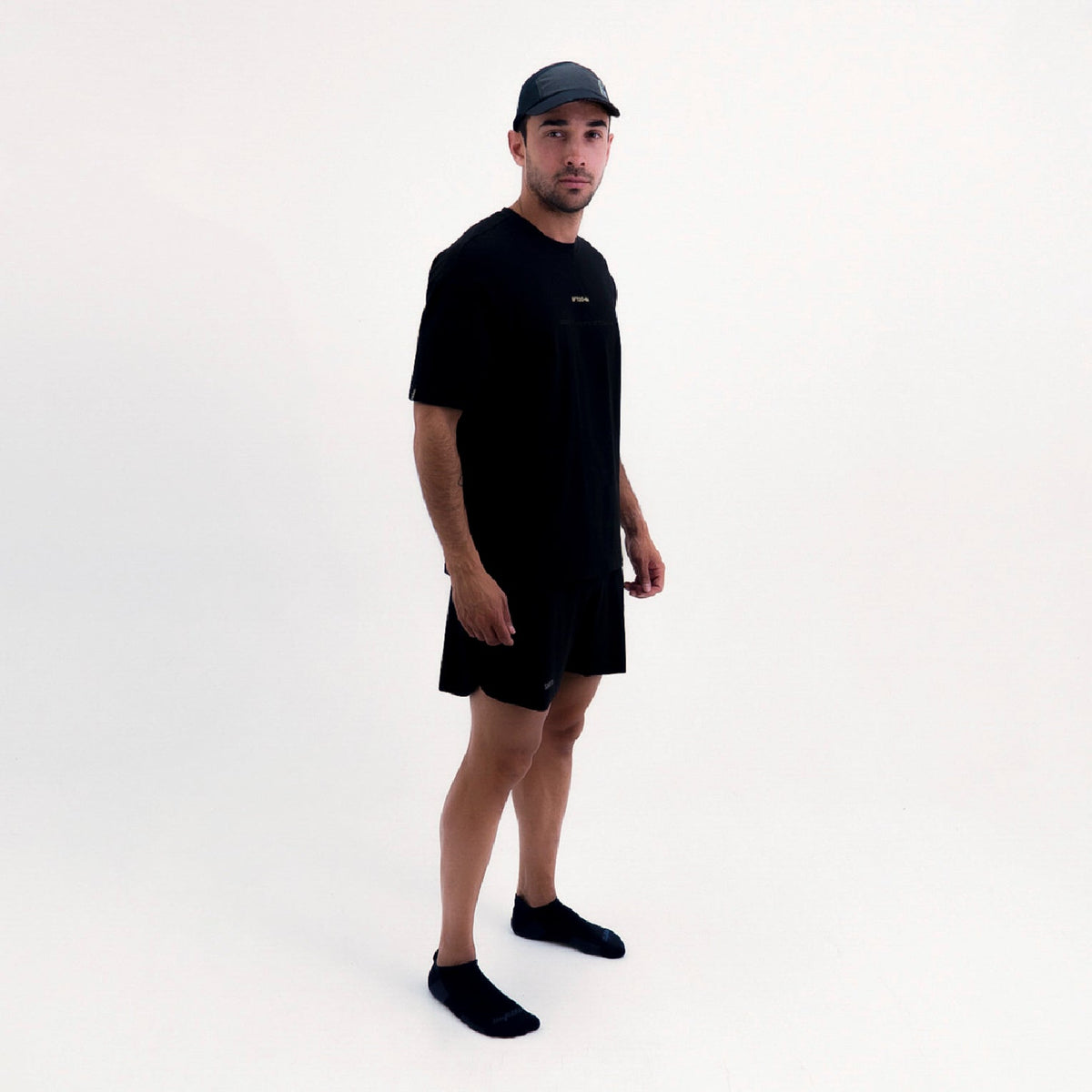 ROAM OVERSIZE BLACK MEN'S LIFESTYLE TEE