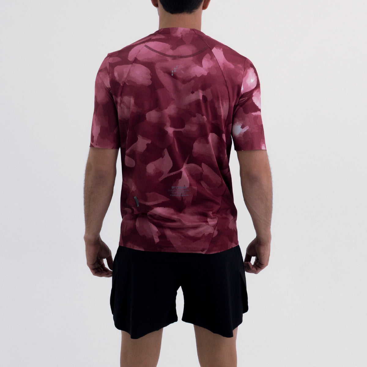PRO 405 VINEYARD MEN'S SHORT SLEEVE RUNNING TEE