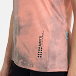 WOMEN'S MOISTURE CORAL SHORT SLEEVE RUNNING T-SHIRT