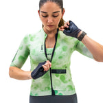 TIDE GREEN WOMEN’S SHORT SLEEVE CYCLING JERSEY