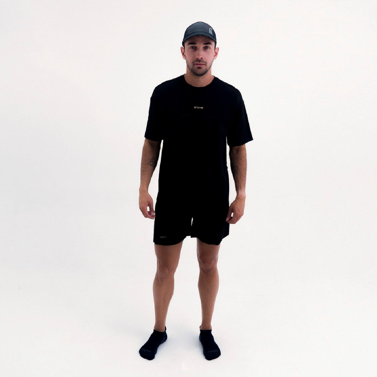 ROAM OVERSIZE BLACK MEN'S LIFESTYLE TEE