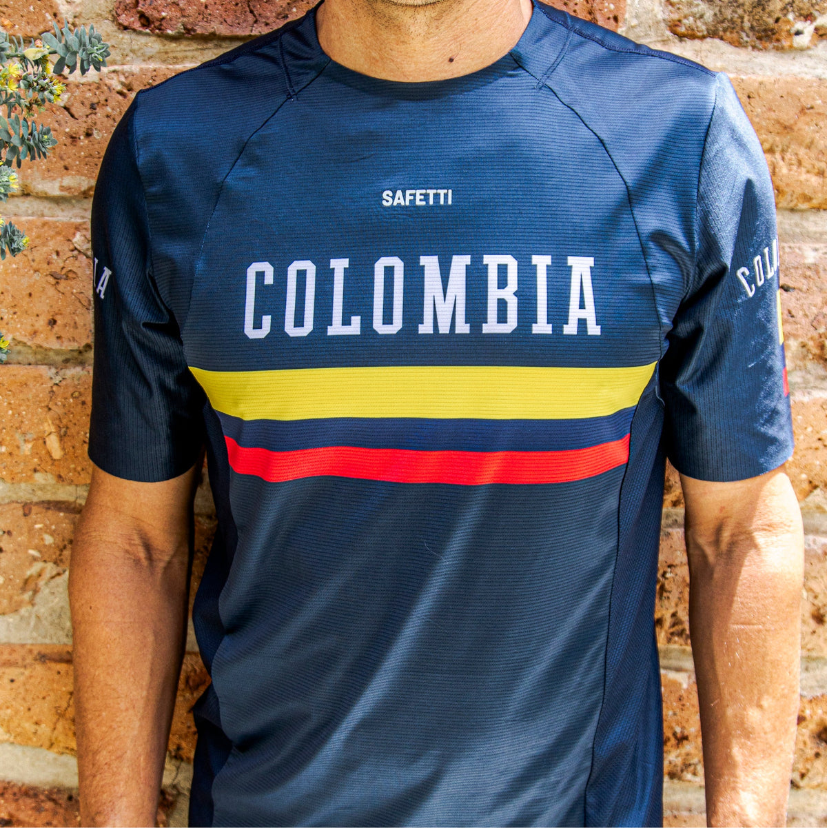 COLOMBIA CLASSIC MEN’S PERFORMANCE RUNNING TEE