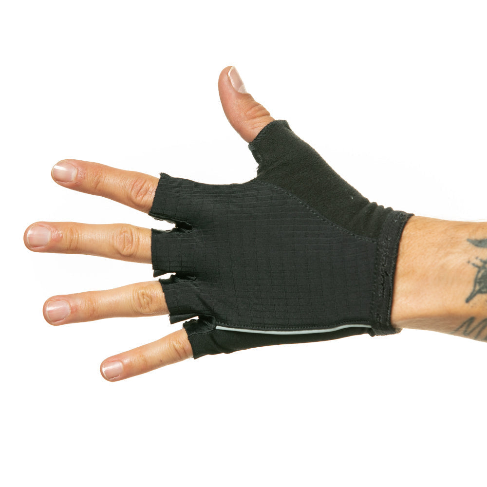 ESSENTIAL CYCLING GLOVES
