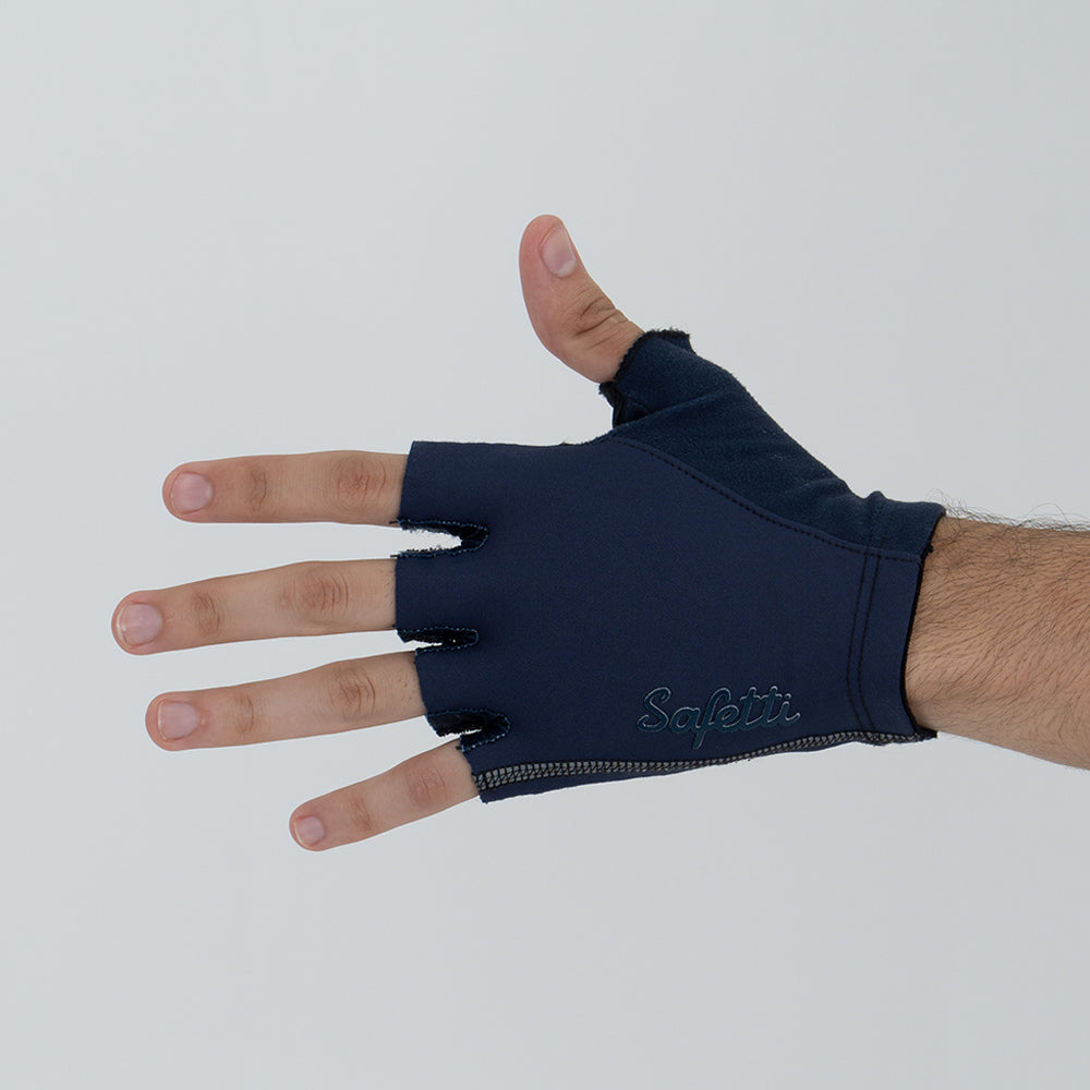ESSENTIAL CYCLING GLOVES