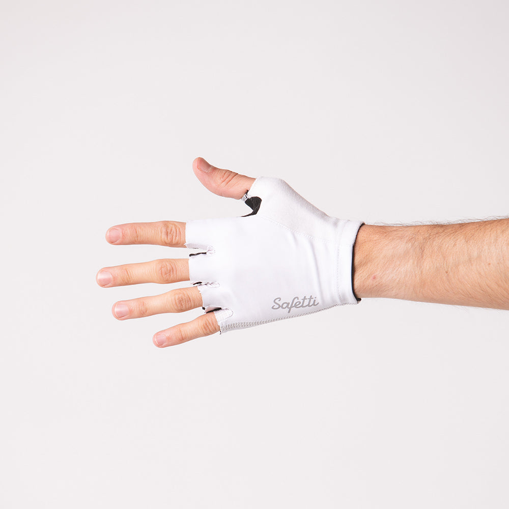 ESSENTIAL CYCLING GLOVES